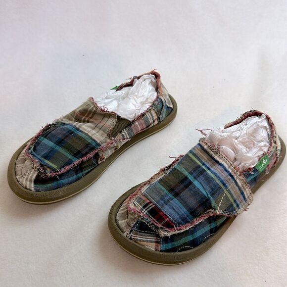 Little Boy Madras Sanuk Slip-On’s - Picture 1 of 5
